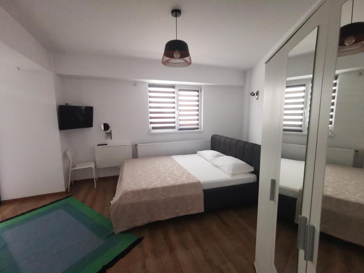 Michael Apartment กาลาจิ ภายนอก รูปภาพ